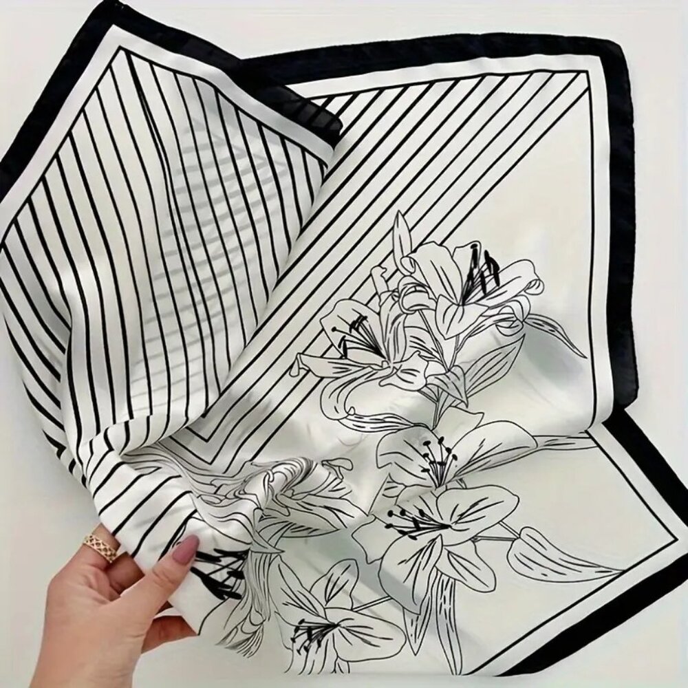 LILY PRINT SCARF